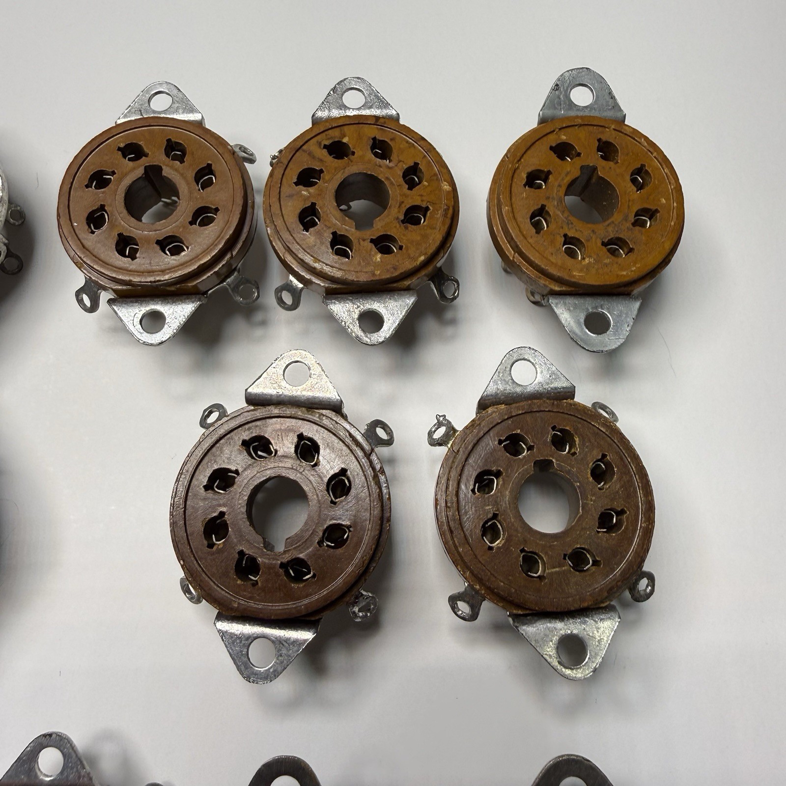 Lot of 14 VINTAGE CINCH 8 Pin OCTAL VACUUM TUBE AMP PARTS SOCKETs 8-PIN