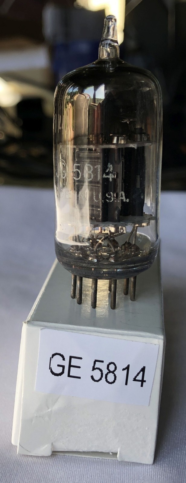 GE 5814 Vacuum Tube. USA. Double Triode. Triode sections test good. See Pics