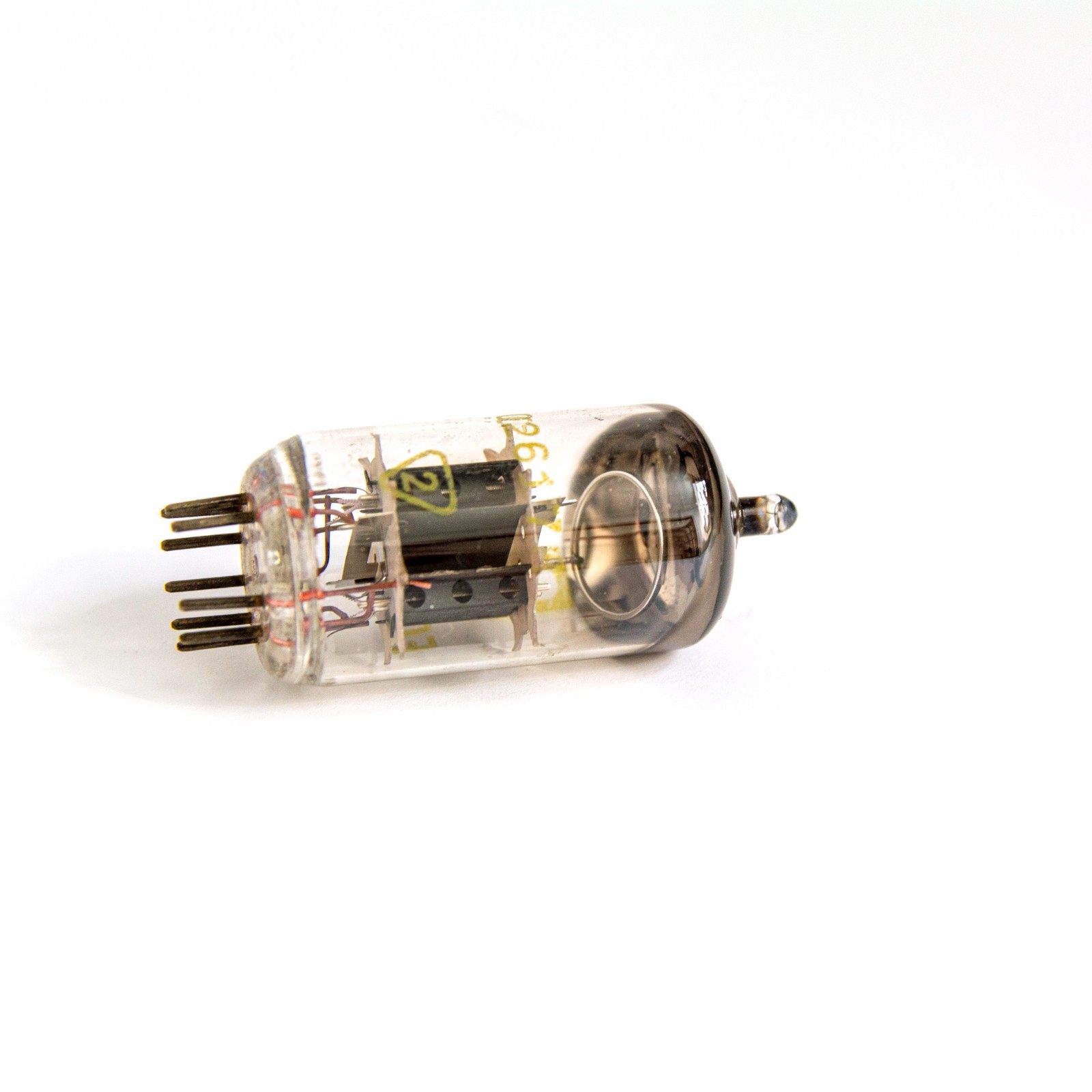 ECC85 RFT STRONG DOUBLE TRIODE TESTED TUBE = 6AQ8 B719 6L12. USED. 1 pc.