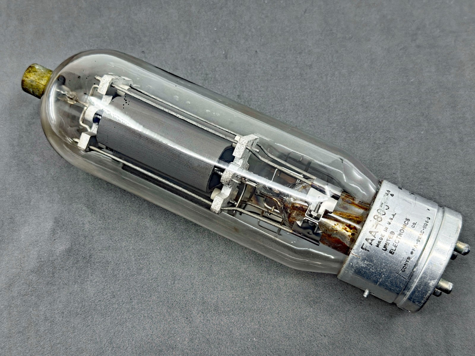 (1) United Electronics FAA-805 VT-143 Transmitting Tube Filament Tested Strong