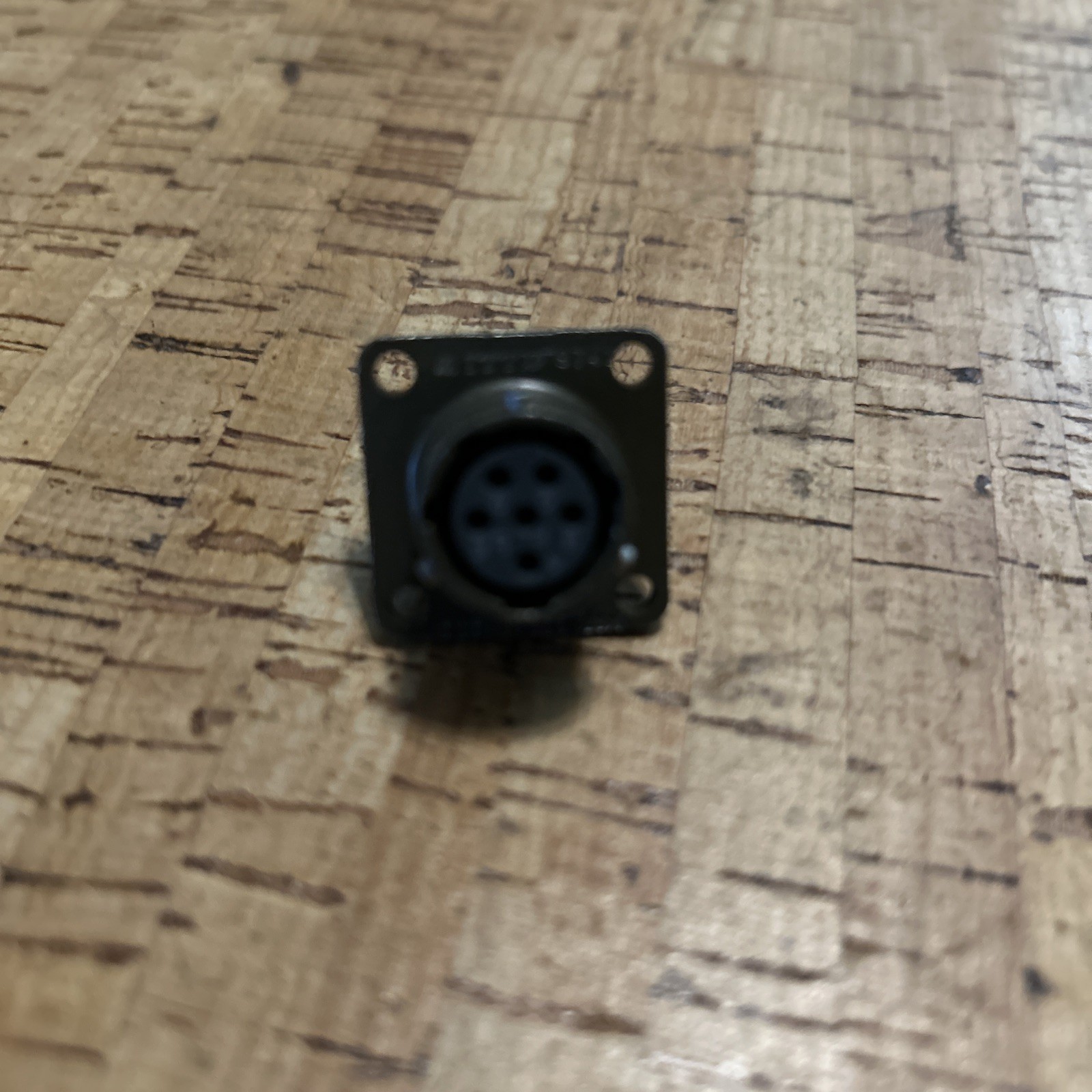 MS3112E10-98S Mil spec