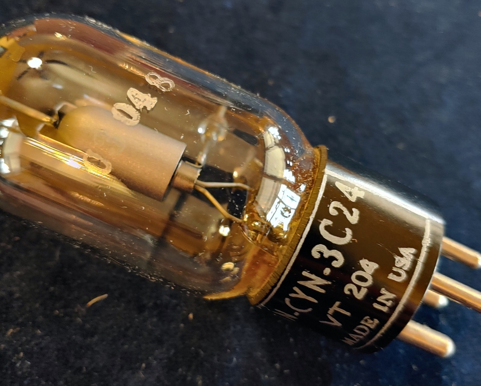 Vintage U.S. ARMY U.S. NAVY JAN-CYN-3C24 VT-204 Vacuum Tube. Untested in Box.