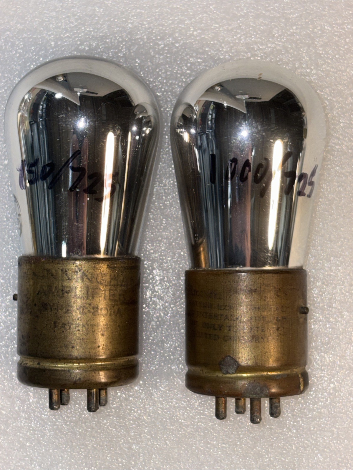Matched Pair RCA Radiotron UV-201A Brass Base Short Pin Tubes Test Strong