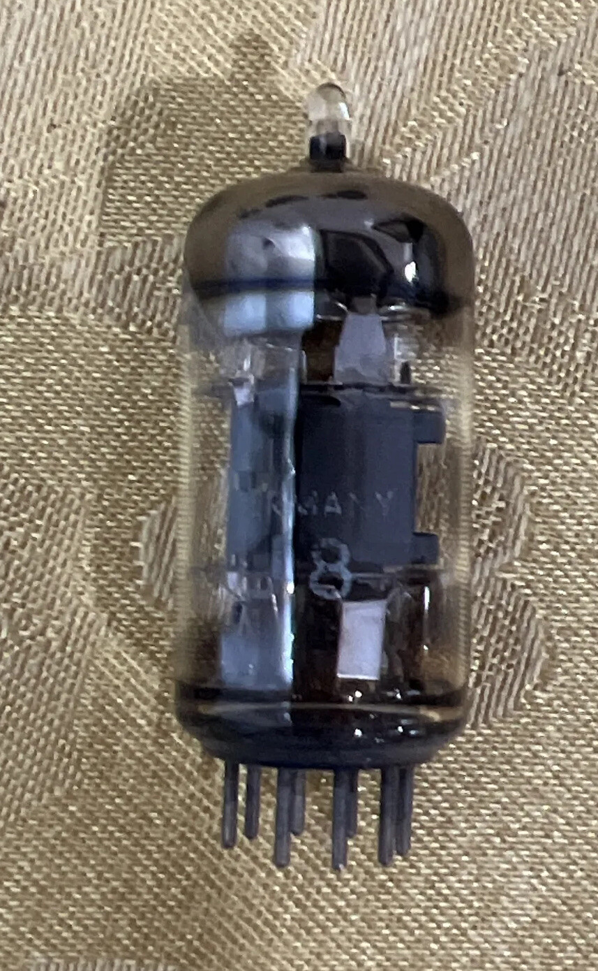 Telefunken ECF82/6U8 tube
