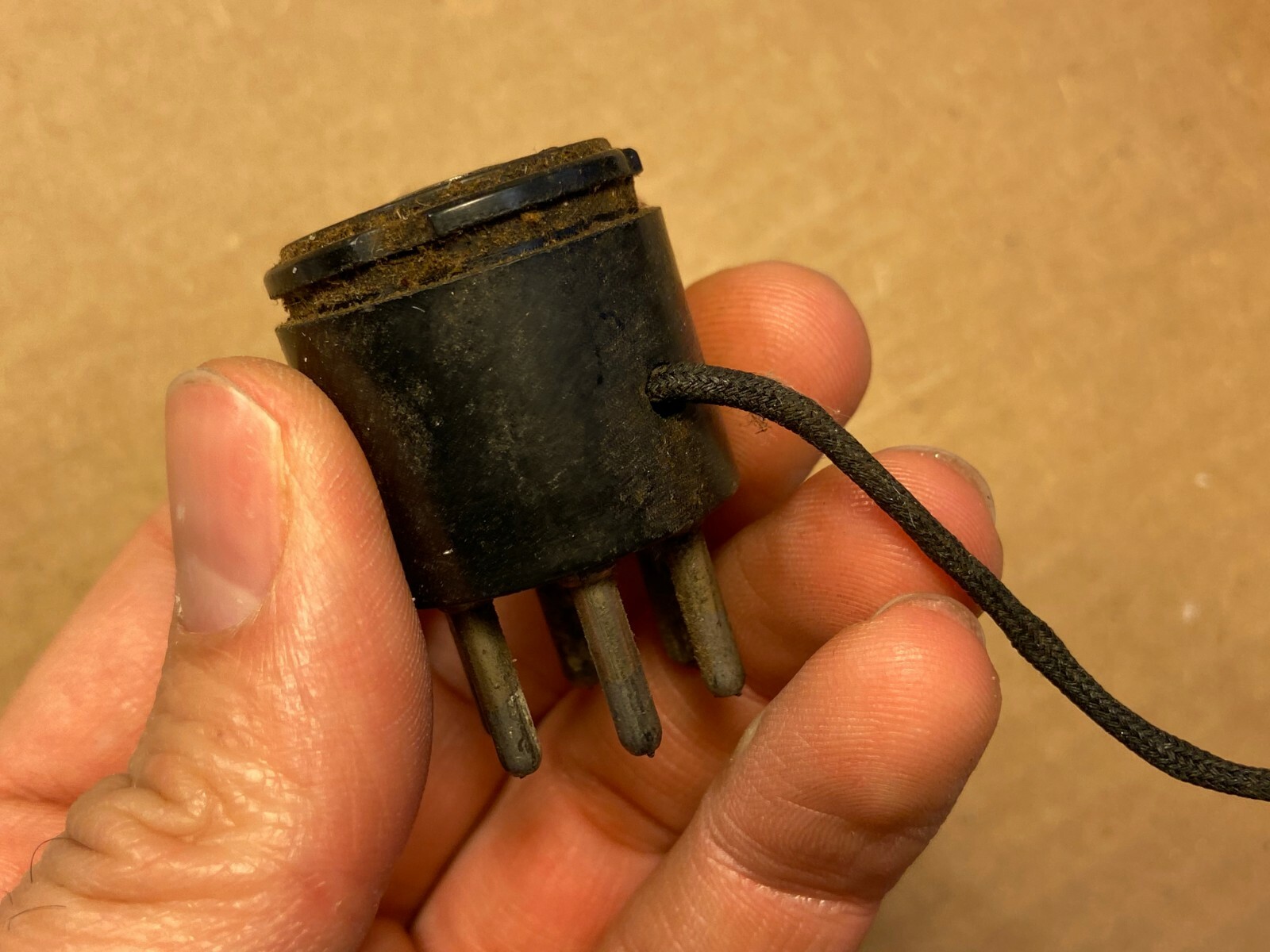 Vintage Loctal Socket to 6-pin Plug + wire Vacuum Tube Adapter