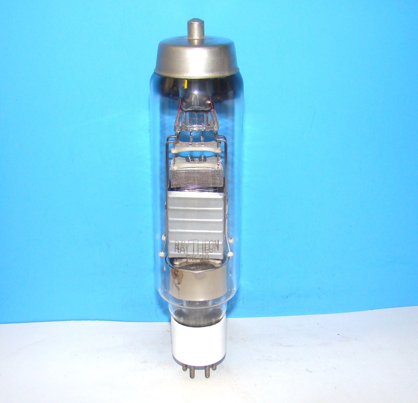 Type RK-20 Raytheon radio audio vintage electron vacuum tube valve display RK20