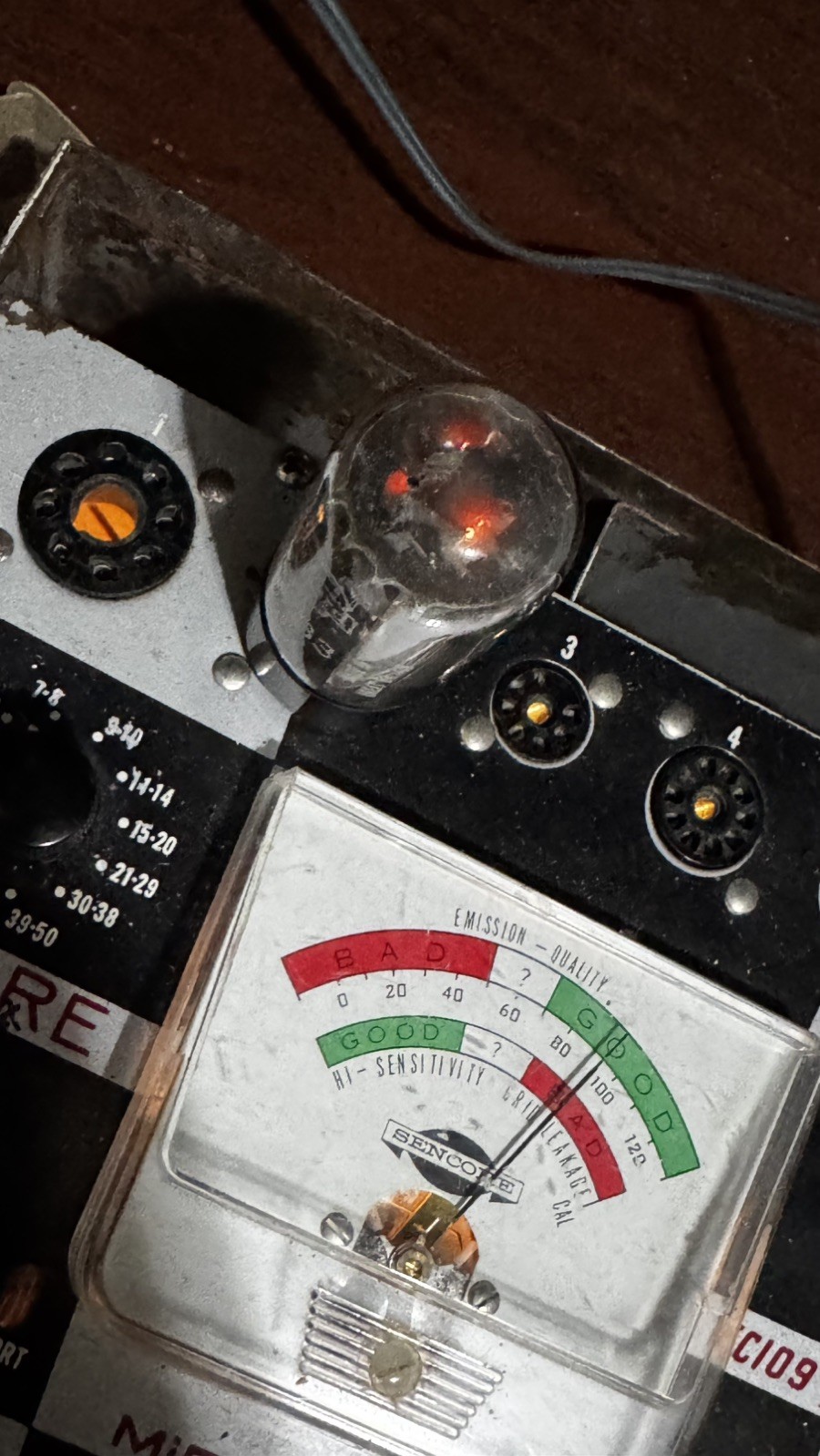 ECC33, MULLARD, BLACK BASE, WHITE BOX, FACTORY CODE, 5K1 B5E