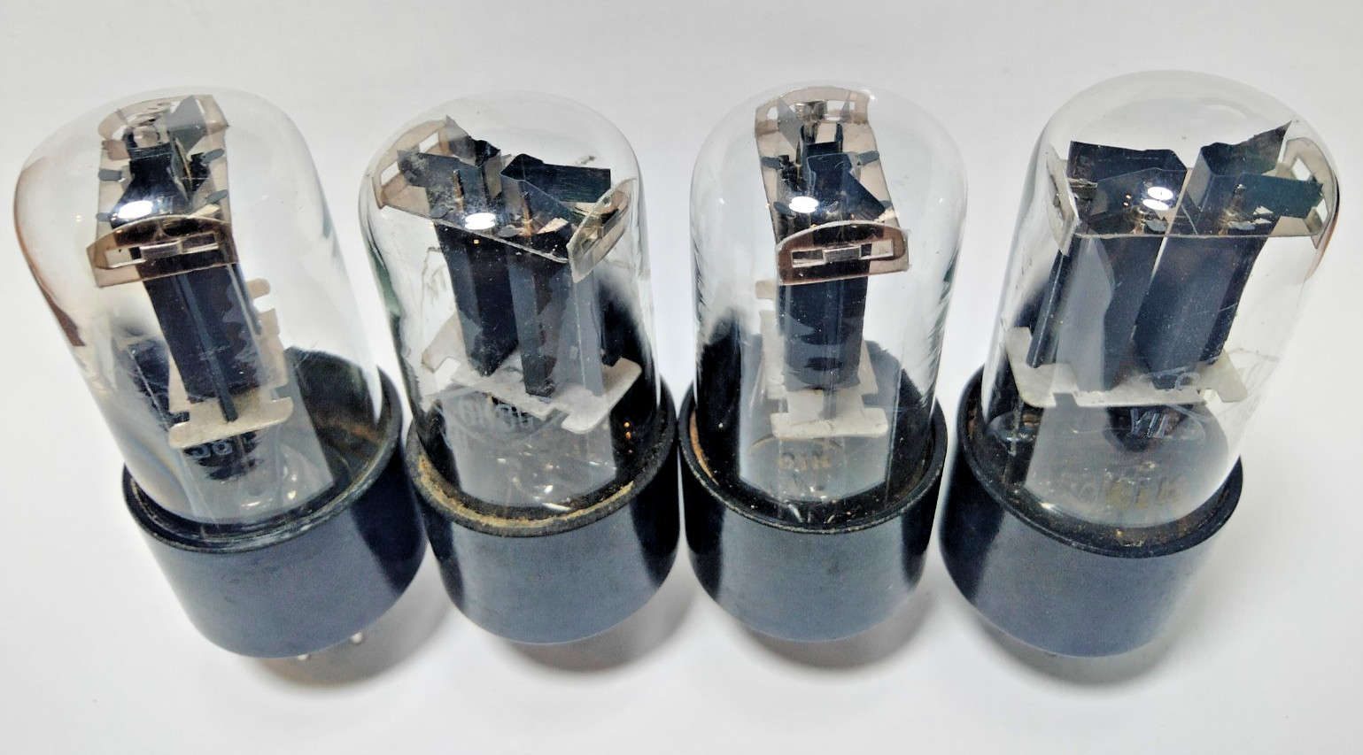 4 pcs NEW 6N8S /6SN7GT /6SN7/ MATCHED QUAD FOTON Tubes 50`s