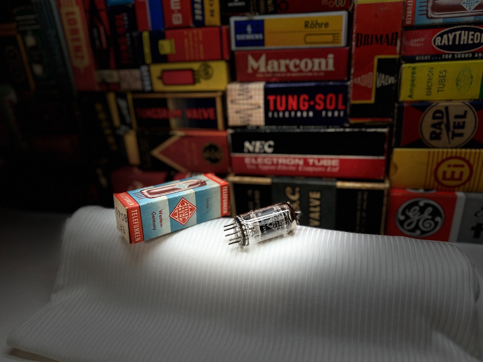 1x VintageNOS Telefunken◇DiamondBase Germany 12AU7 ECC82 /Grail AudioPreamp Tube
