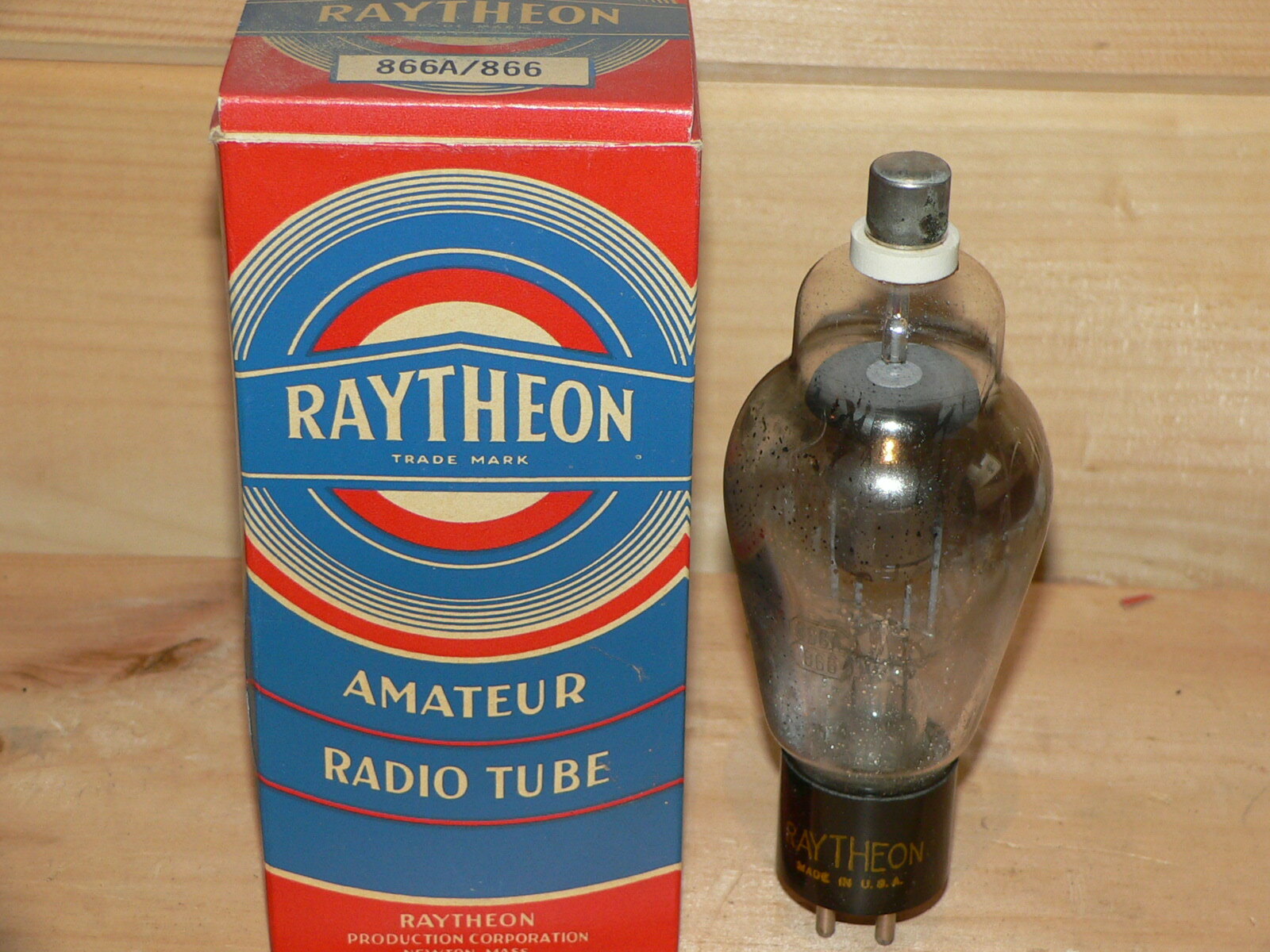 1 NIB Raytheon 866A Tube (USA) 1930s