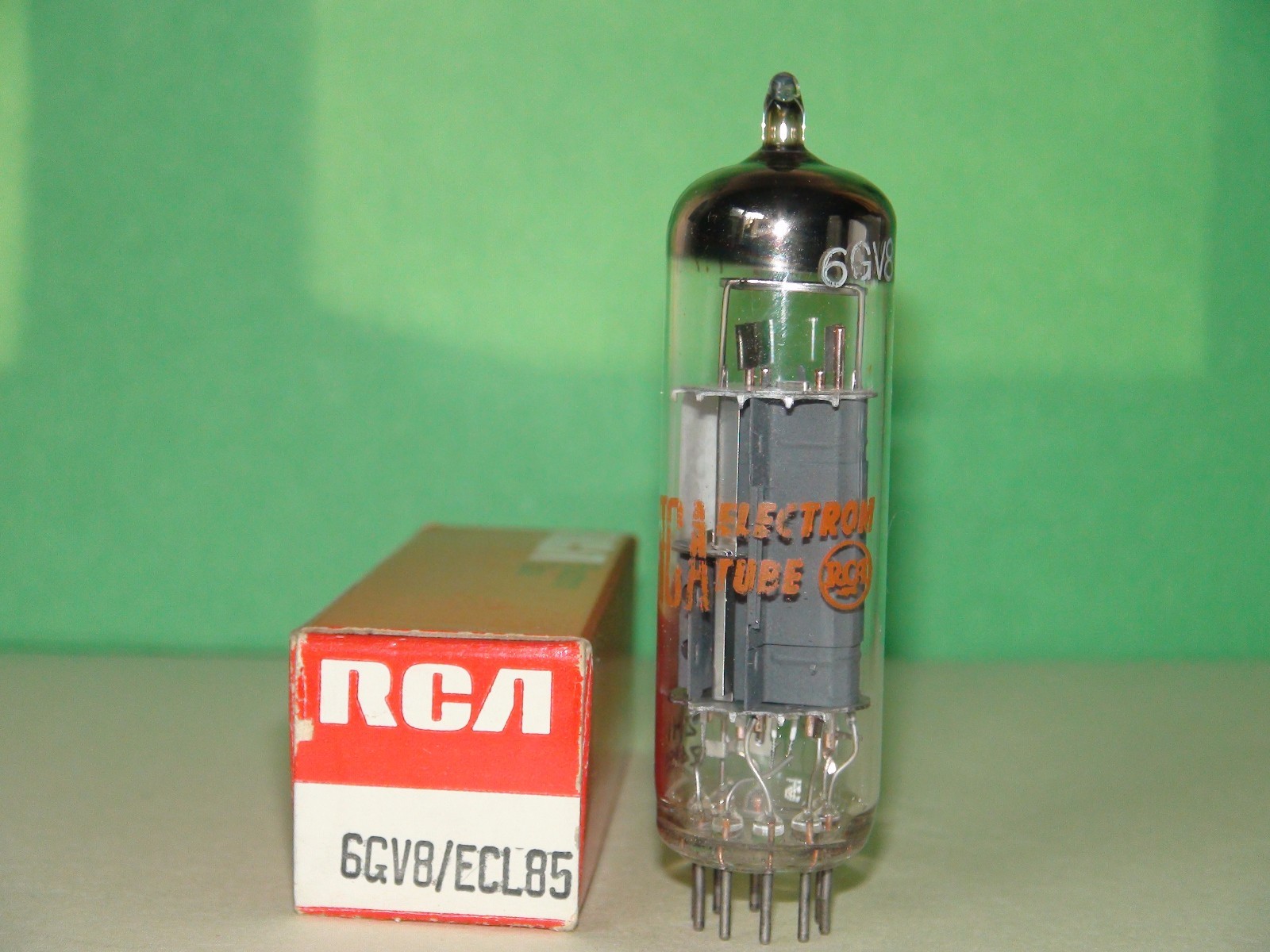 RCA Italy 6GV8 ECL85 Vacuum Tube Very Strong