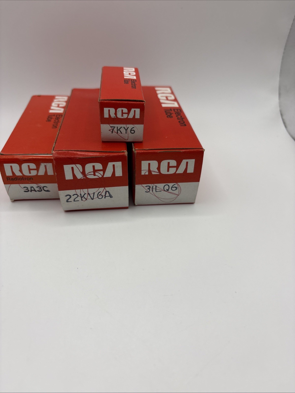 Lot of 4 RCA Electron Tubes 22kv6a,31lq6,3a3c,7ky6