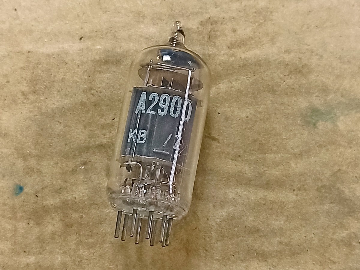 GEC triple mica square getter A2900 ECC81 12AT7 tube