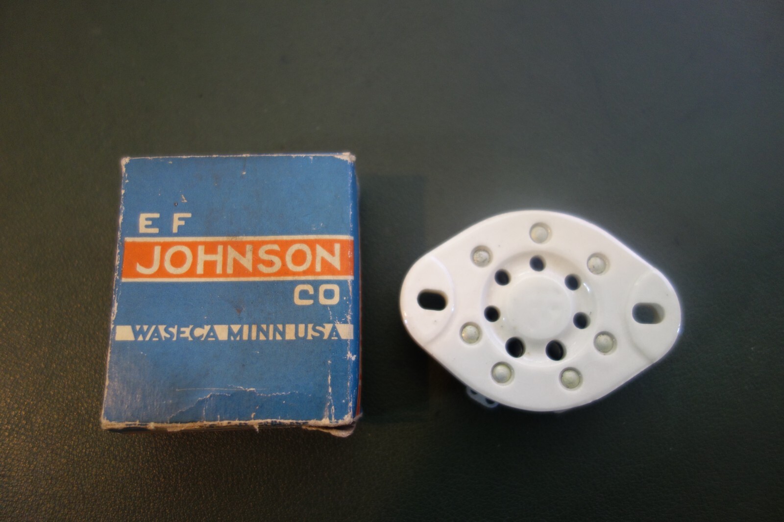 1 Ea EF JOHNSON 217 USA VINTAGE 7 PIN Small CERAMIC VACUUM TUBE SOCKET NOS