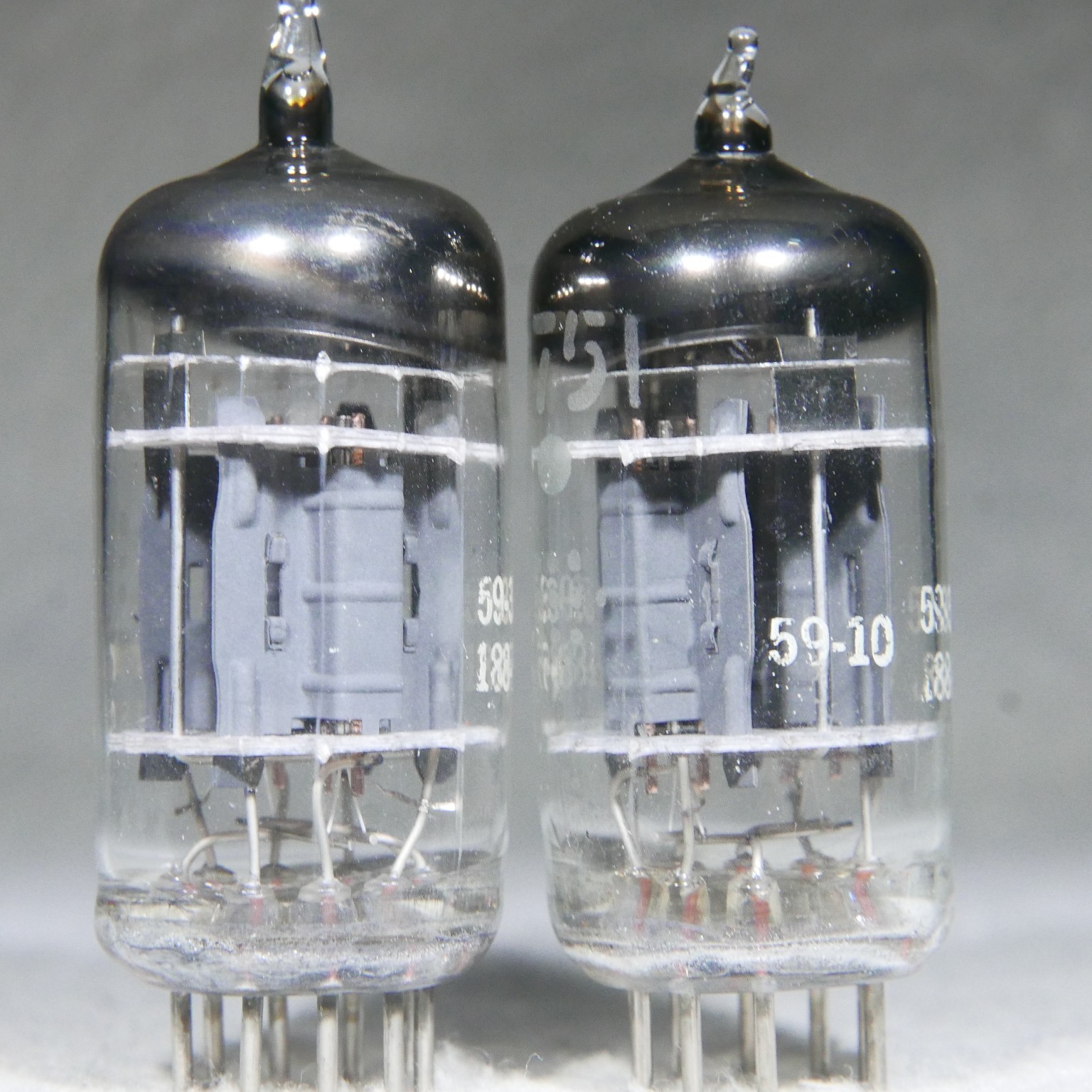 Matched Pair GE Five Star 5751/12AX7/ECC83 Triple Mica O-Getter USA 1959