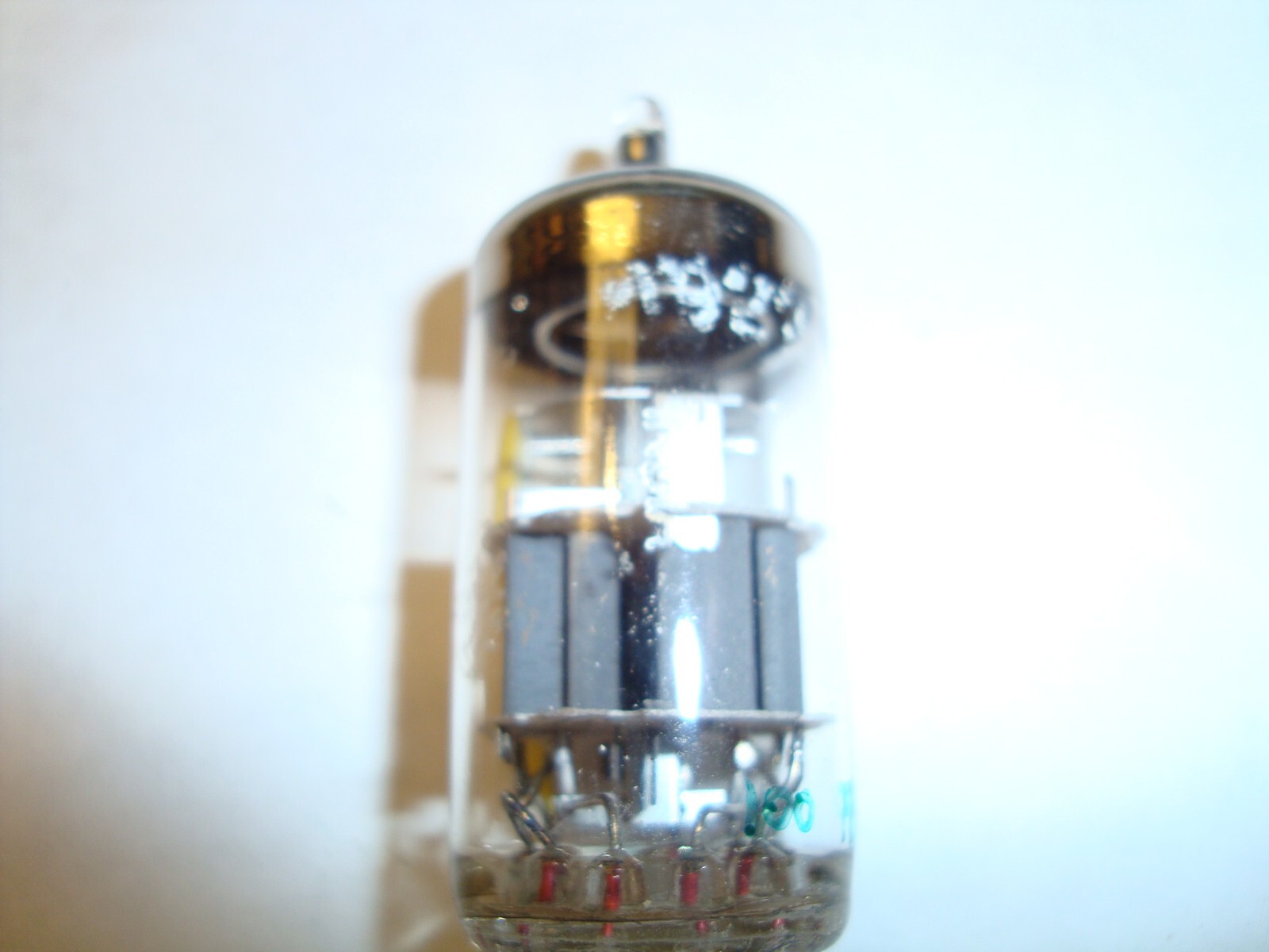 One 6922 / E88CC Tube, From Philips Group of Co’s In India For GE