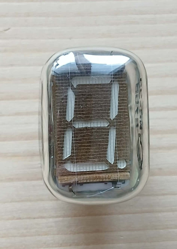 1 pcs IV-22 ИВ-22 Soviet VFD 7 Segment Nixie Tube. NEW. 100% Tested. NOS.