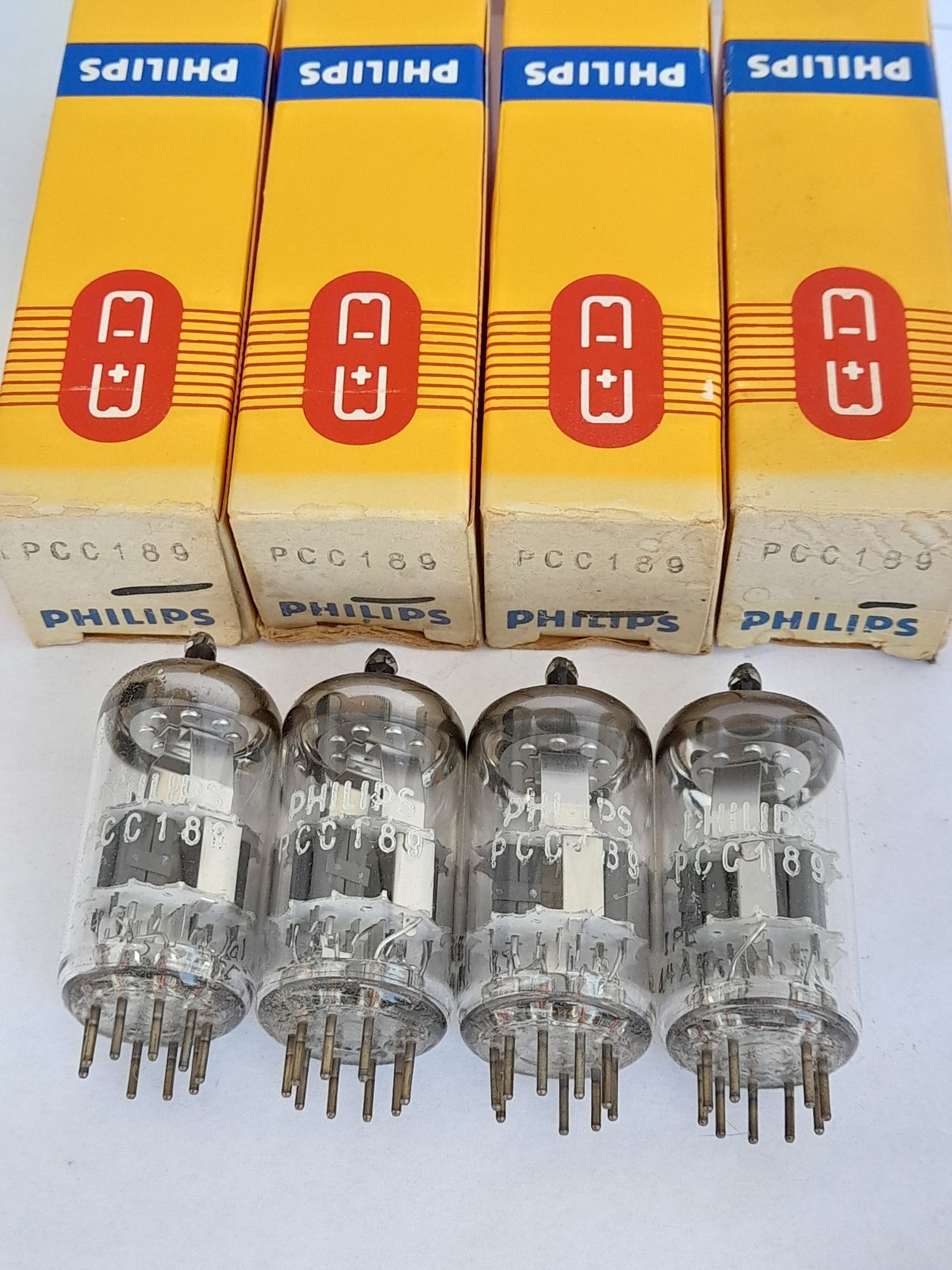 4x PCC189 / 7ES8 ( PCC88 / 7DJ8 ) tubes PHILIPS – DISC getter – PCC 189