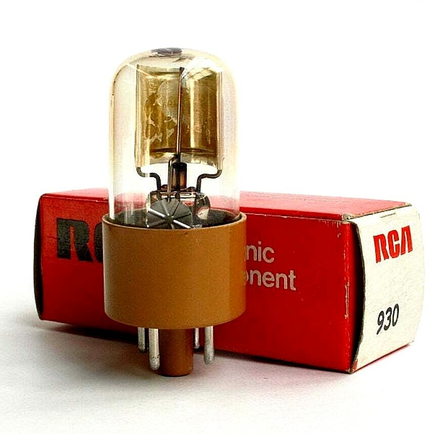 RCA 930 Phototube Red / Infrared Sensitive Photocell American Cold War Era Tube