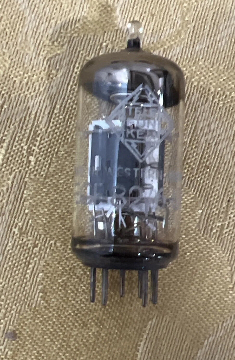 Telefunken ECF82/6U8 tube