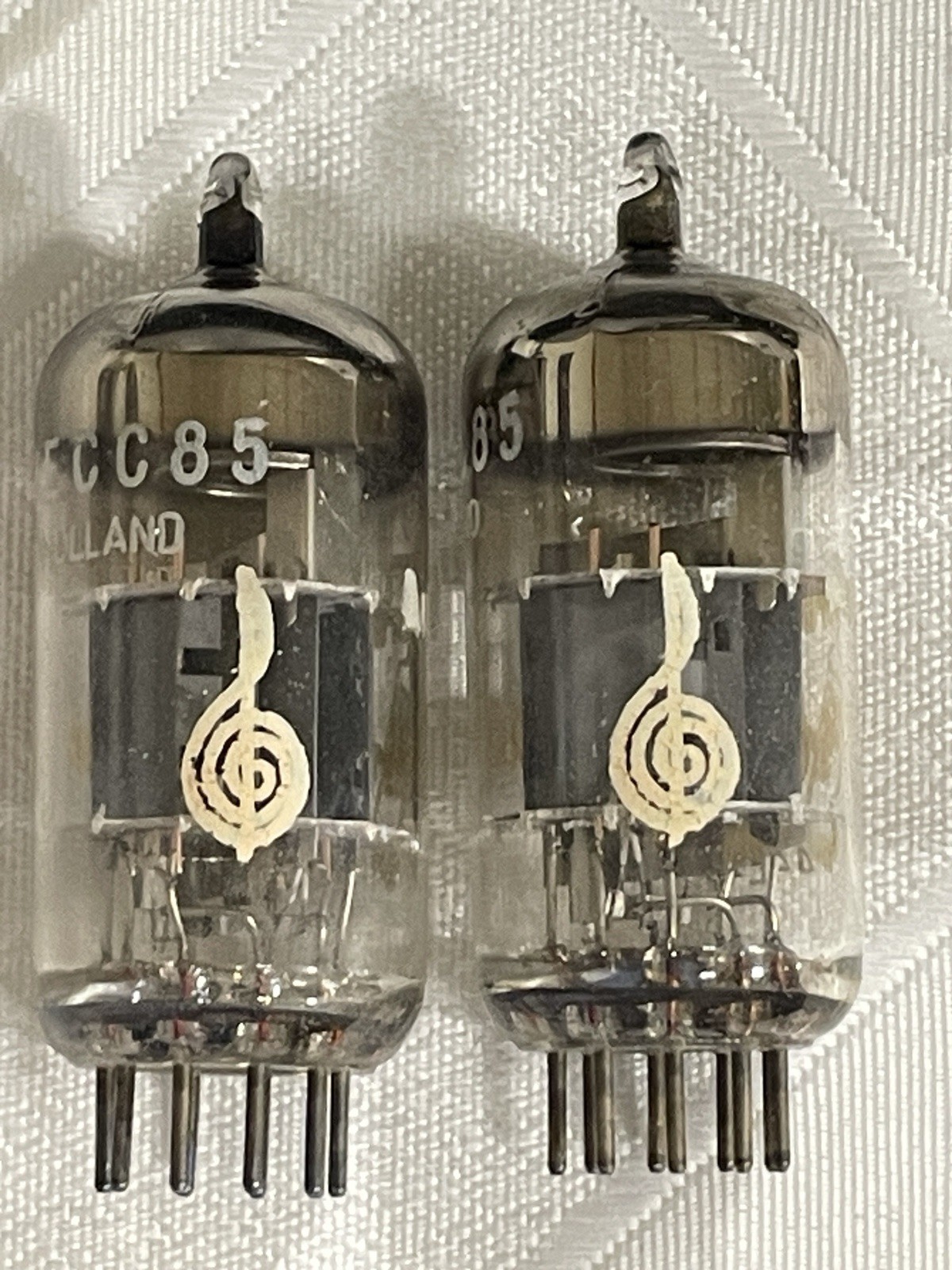 Pair Amperex Bugle Boy Treble Clef ECC85 6AQ8 Tubes Matched Date Codes Test Same
