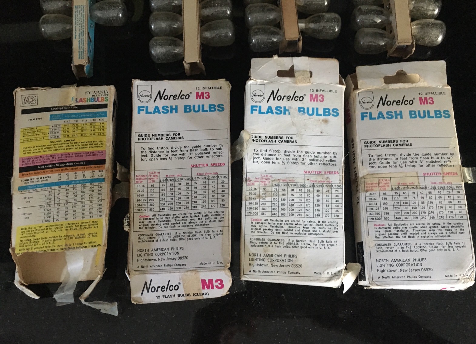 Flash Bulbs 43 New in Box Vintsge Norelco M3B Clear – Infallible Bulbs