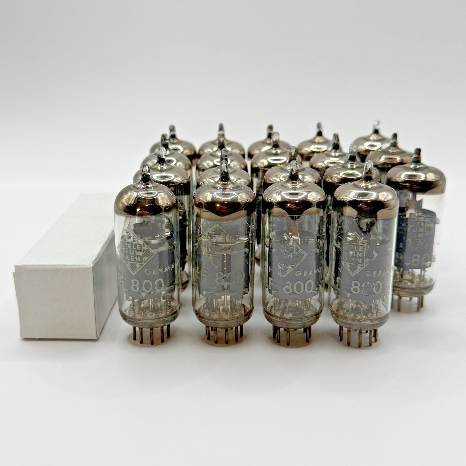 Telefunken EF800 tube, Ulm factory, diamond bottom, SQ RF pentode