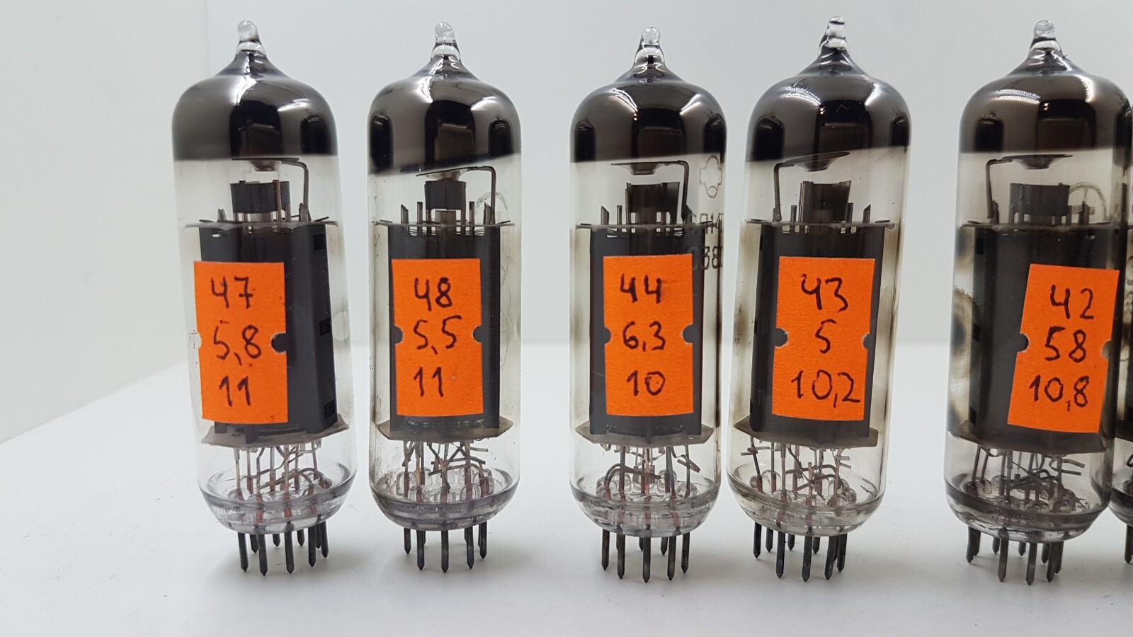 Matched pair 6P14P / EL84M /6BQ5 – USED TESTED TUBE – Vacuum Pentode tubes