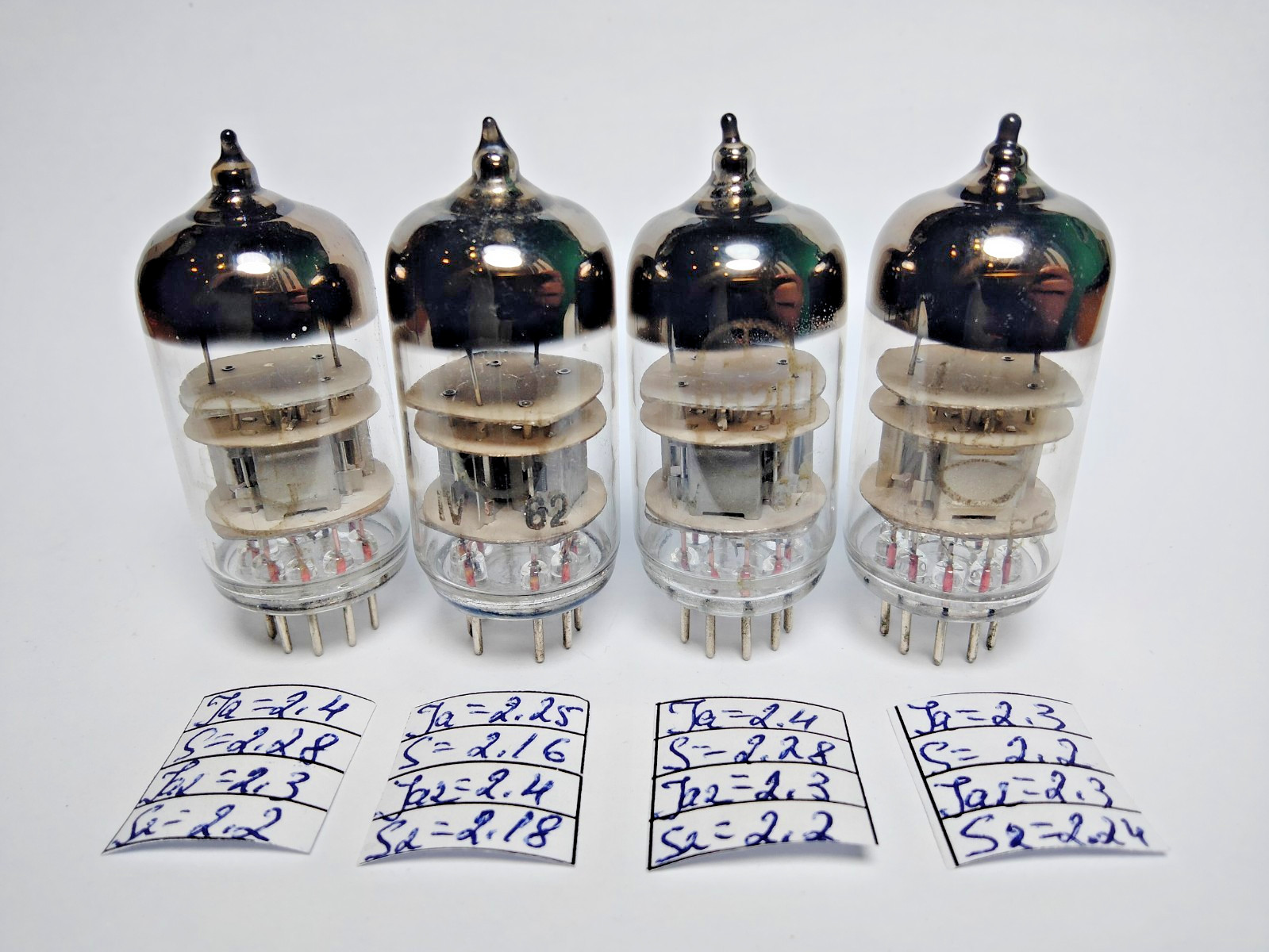 4 pcs NEW 6N2P /12AX7/ECC83 /Reflector Matched Quad Triple Mica 60`s