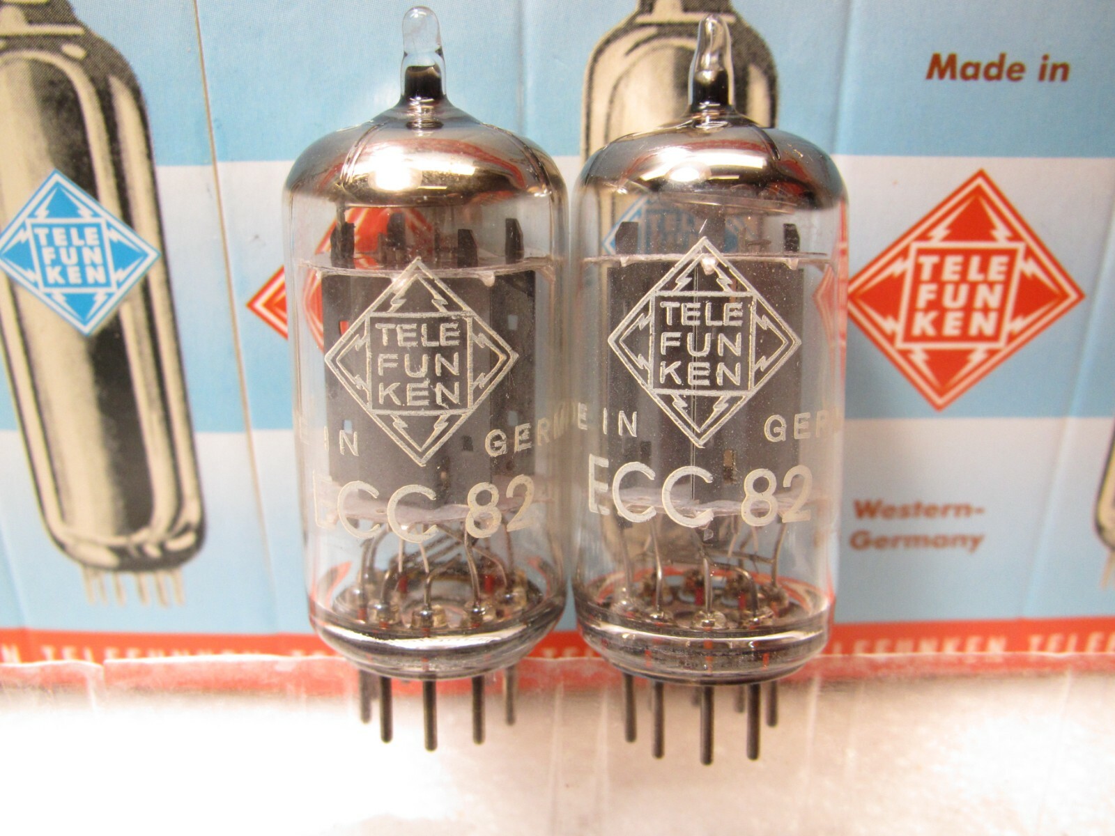 ECC82 12AU7 TELEFUNKEN SMOOTH PLATES PLATINUM MATCHED PAIR TV7 tested #TU4