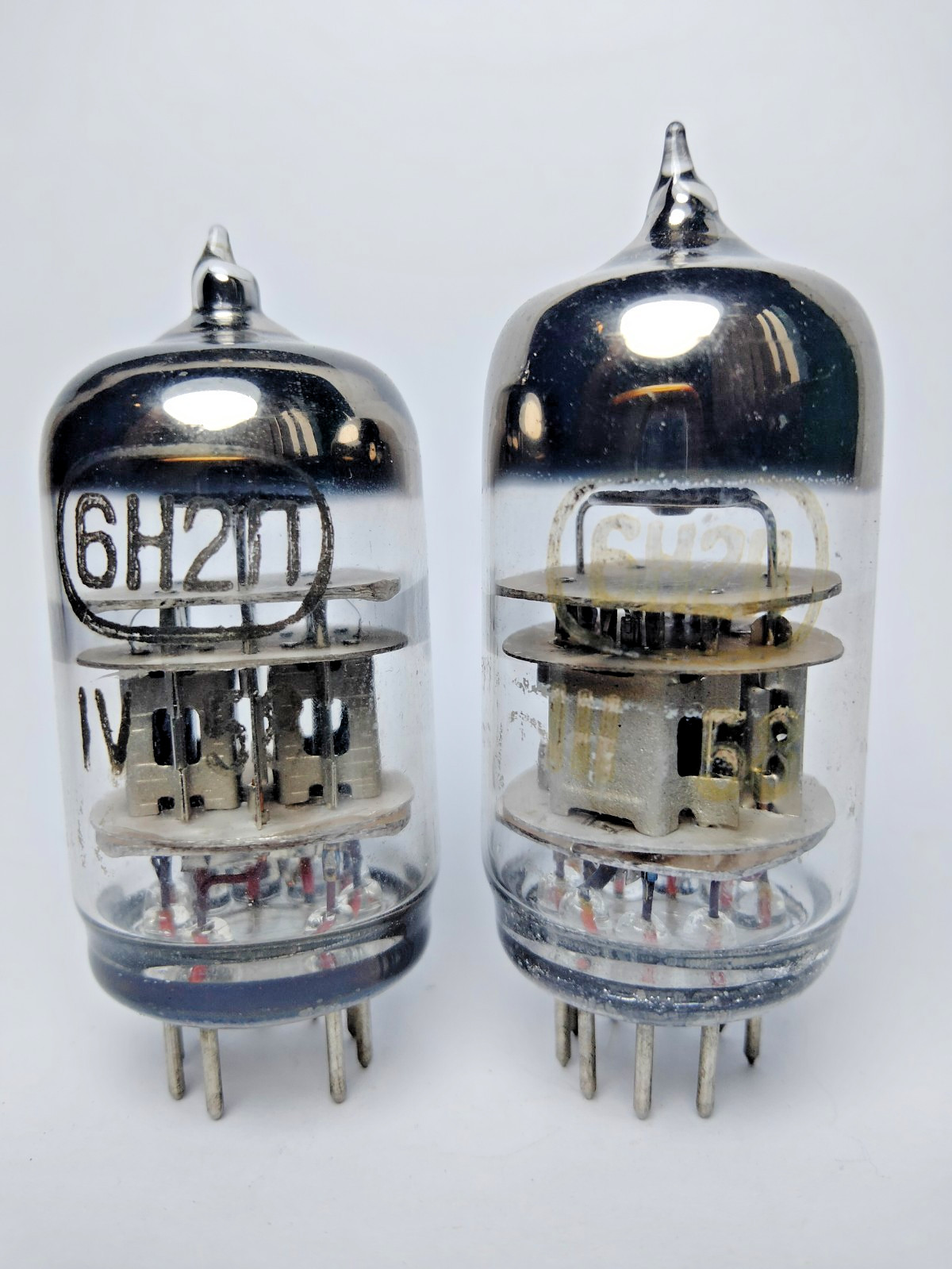 2 pcs USED 6N2P /12AX7/ECC83 / Tantal tubes, 58`s RARE!