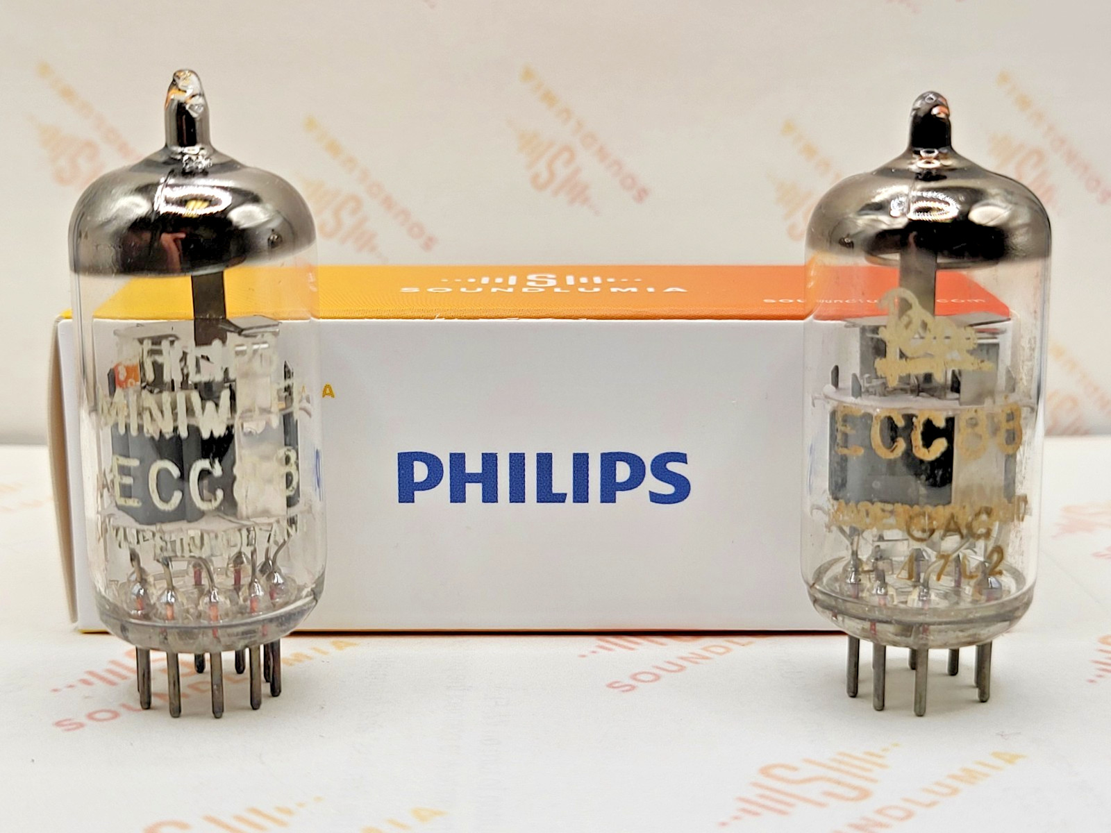 Philips ECC88 O-Getter Matched Pair – Heerlen 1965/67 Philips/Pope – Near NOS