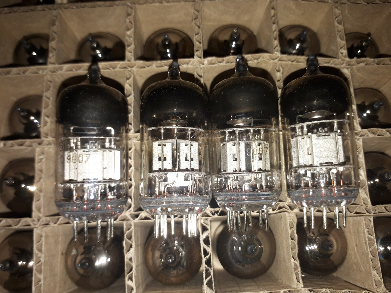 4 x VOSKHOD 6N2P-EV Tubes