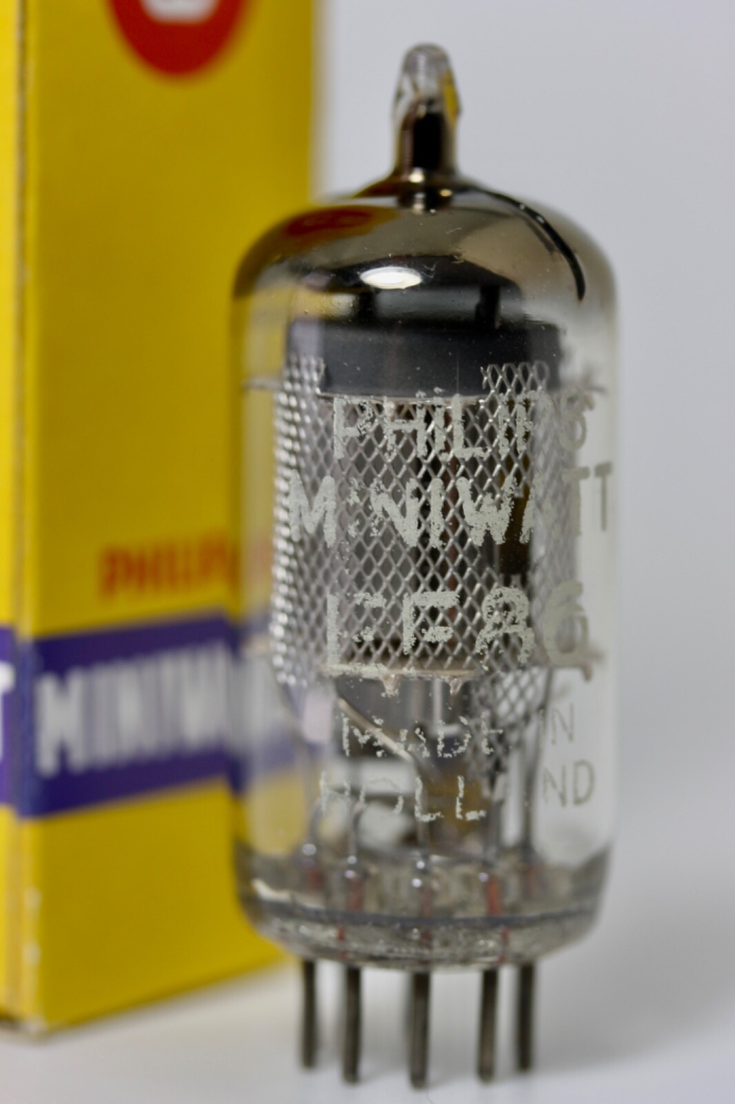 NOS 1958 PHILIPS-MINIWATT EF86 SITTARD, U.K. TUBE D-GETTTER for VOX AC-10 AMP