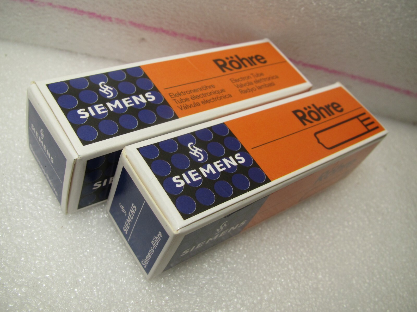 12AX7 ECC83 SIEMENS PLATINUM MATCHED PAIR TV7 tested 1TG3