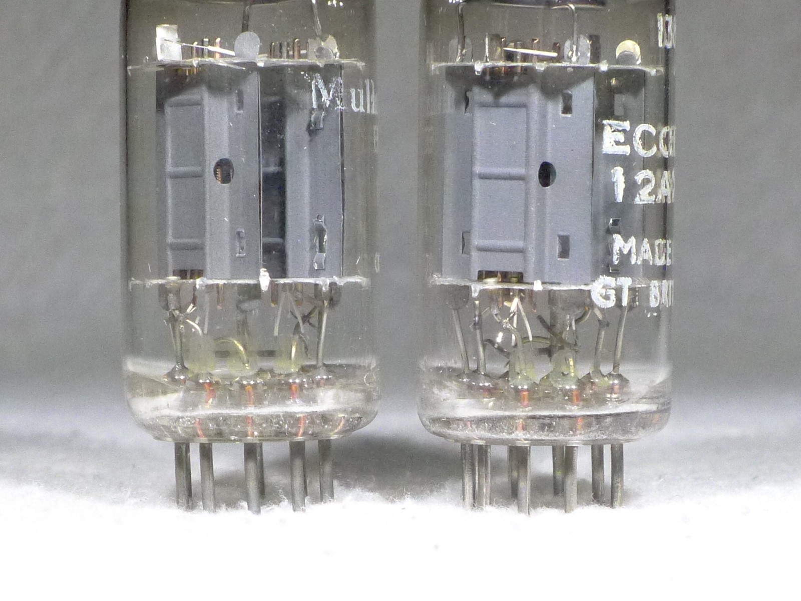 Matched Pair Mullard 12AX7/ECC83 Long Plate Dual Post O-Getter UK 1958 Strong