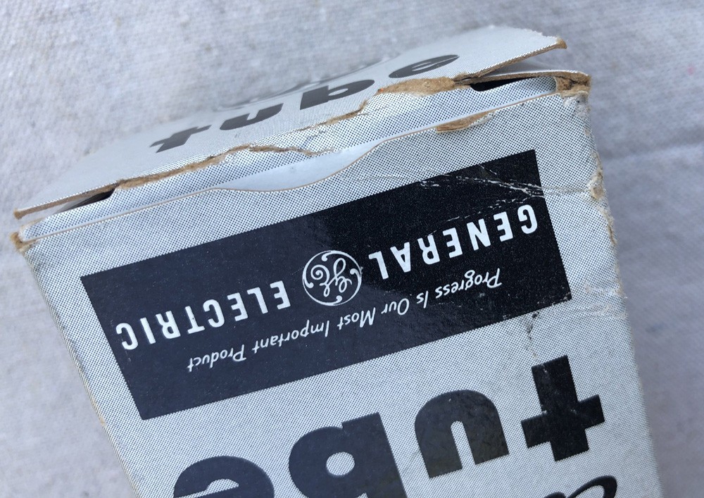 GE 811A Electronic Tube New in Damaged Box Ships Free