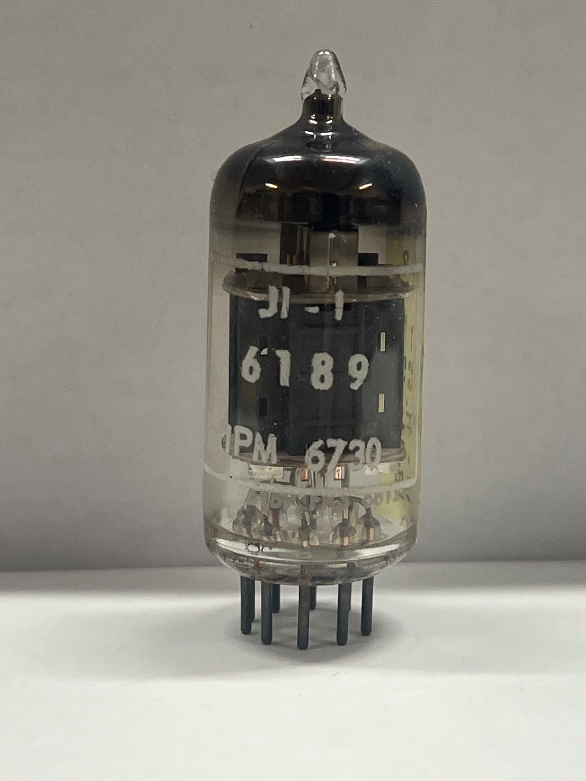 Philips Miniwatt (VALVO) 6189 12AU7WA | IPM 6730 | over 100% |Tested