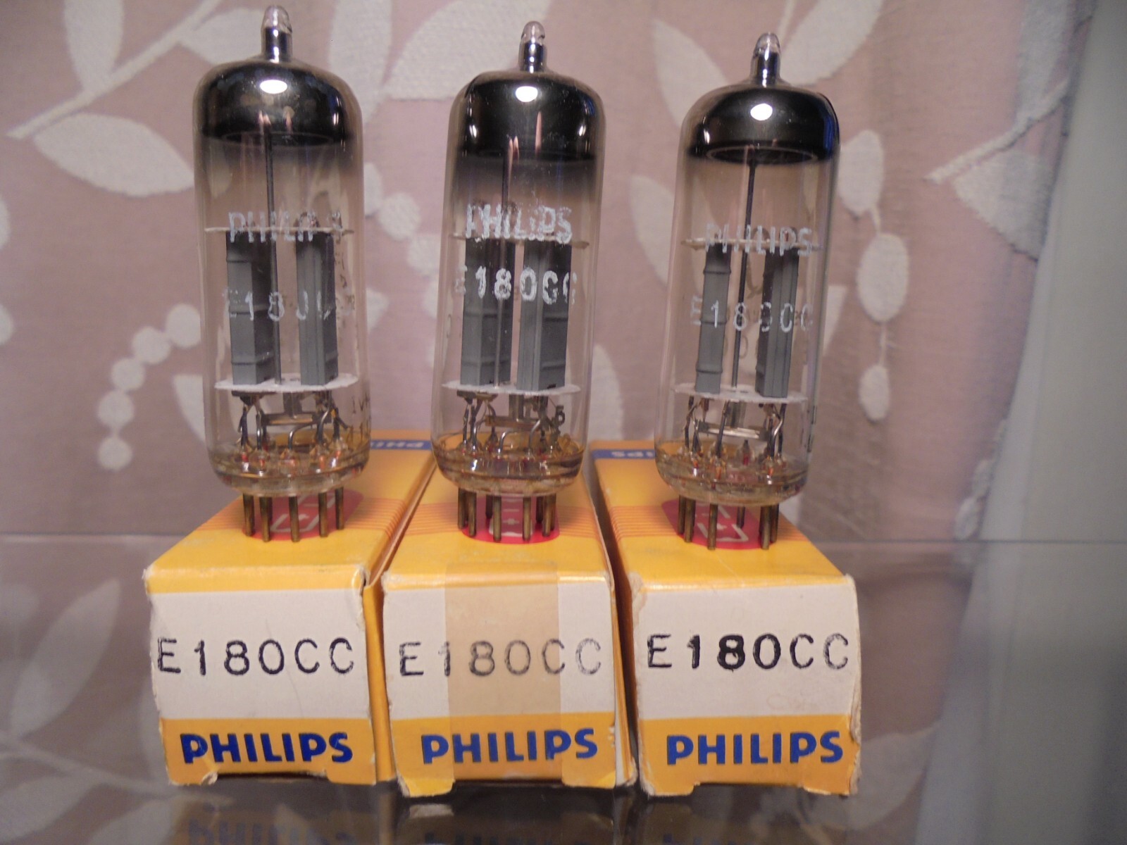 PHILIPS SQ E180CC 7062 THREE NEW OLD STOCK IN BOX TESTED VINTAGE VALVES TUBES