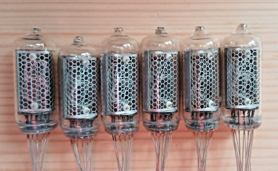 6 X IN-8-2 IN8-2 Soviet Nixie Tube. NEW. 100% Tested.