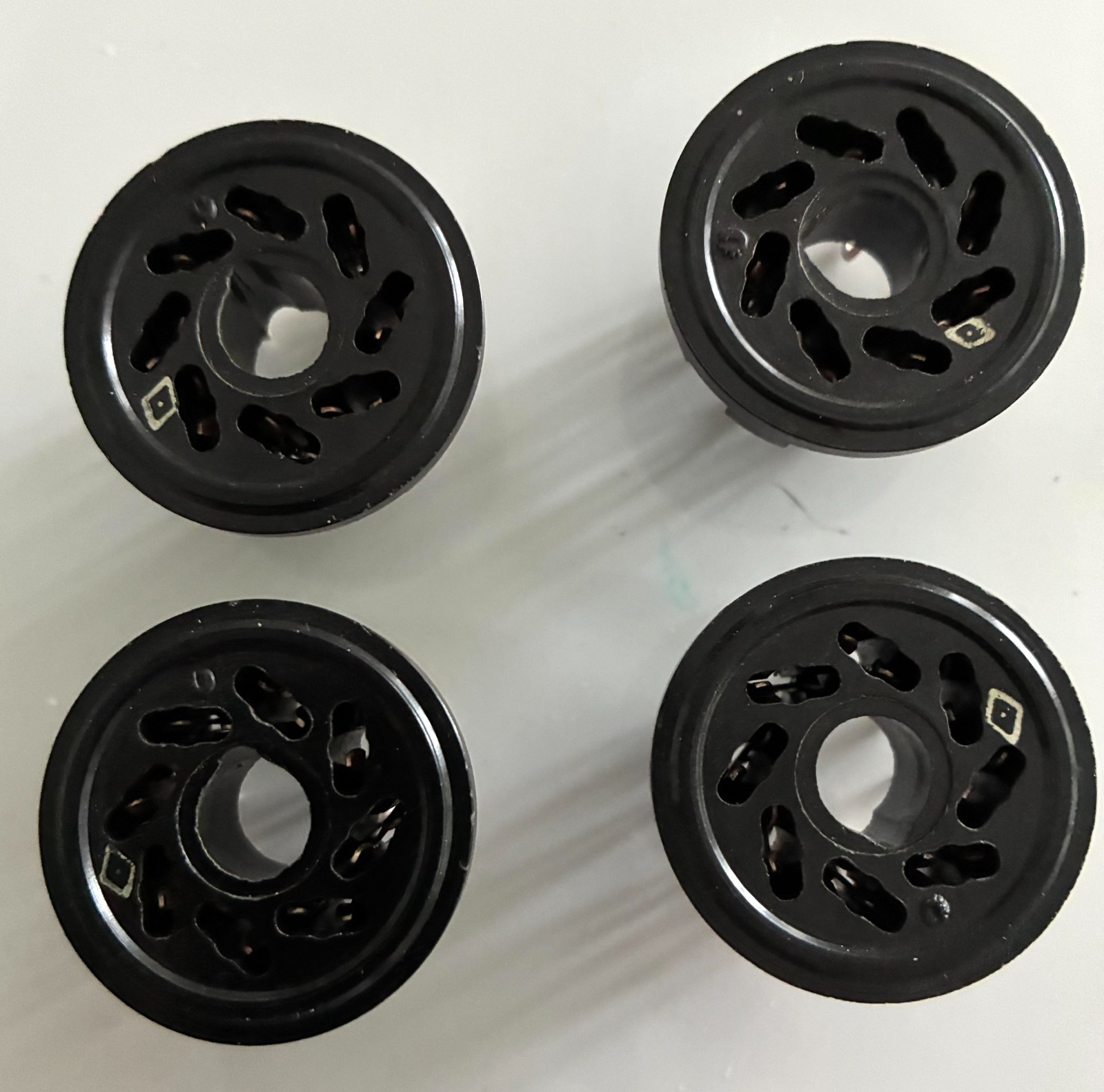 4x 8 pin Octal Tube Socket Bakelite – Silver Plated 6N8S EL34 5881 6SN7 USSR