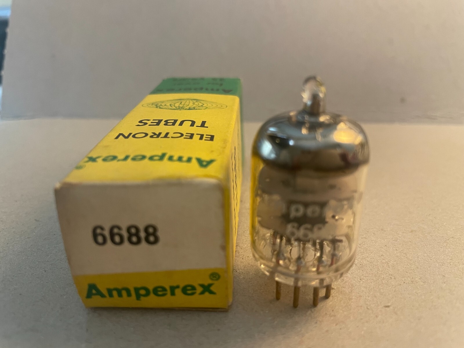 Vintage Amperex PQ 6688 Gold Pins Vacuum Tube