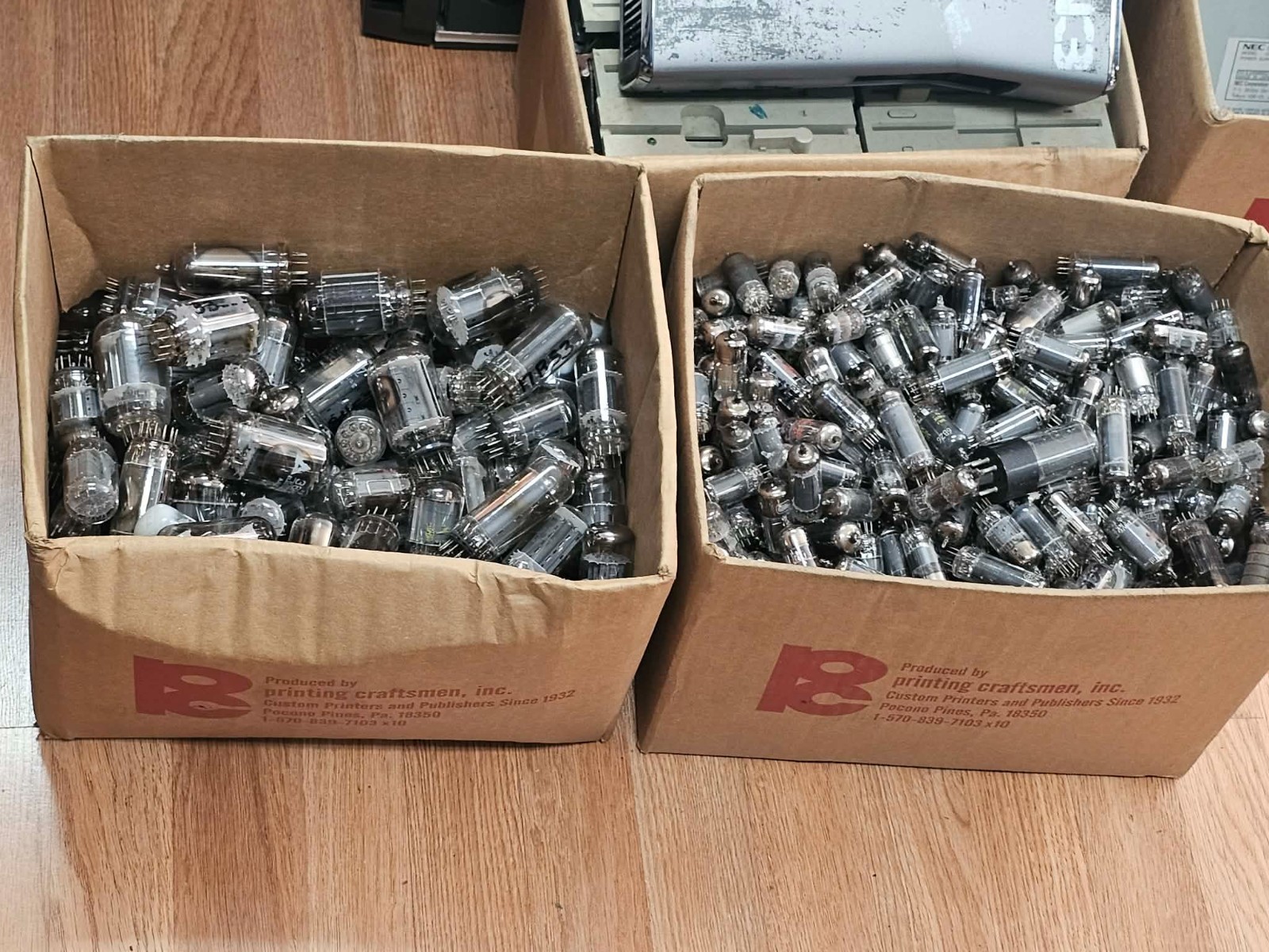 HUGE 20+ Lbs / 100’s of Vintage Retro Vacume Tubes Misc Models/Brands Untested