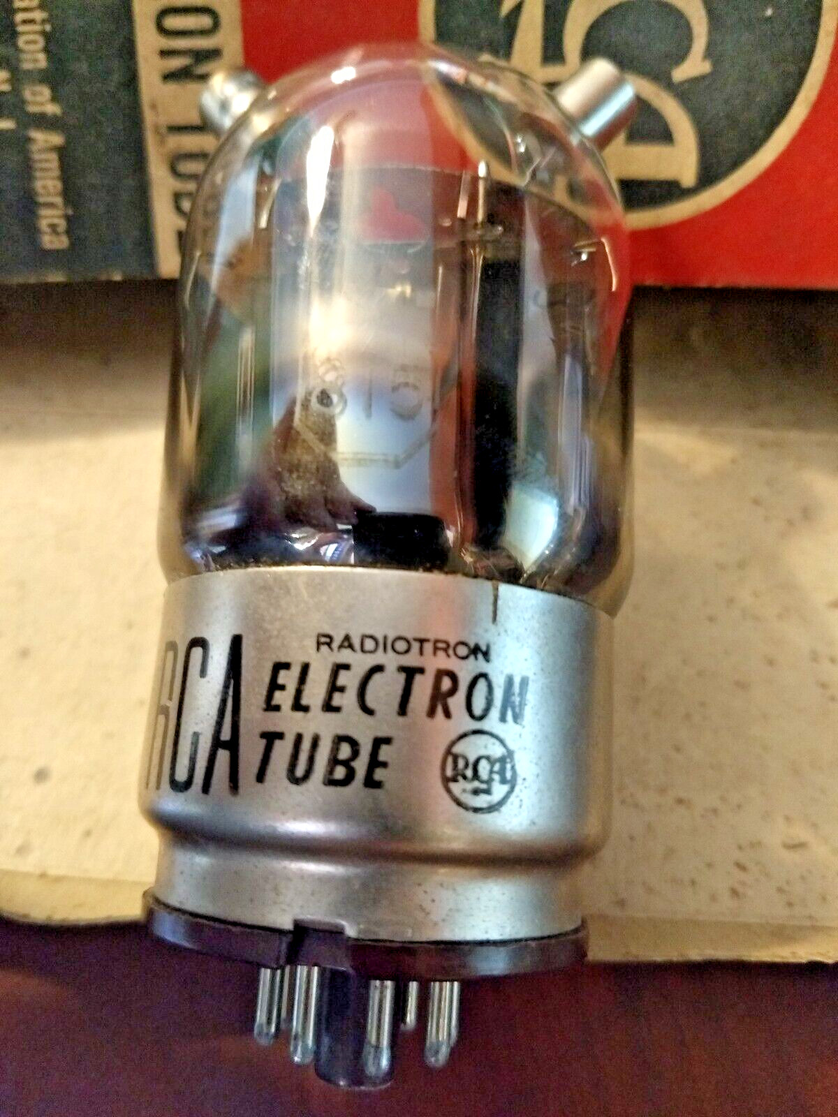 Vintage Vacuum Tube RCA 815 Power Transmitter Powers on