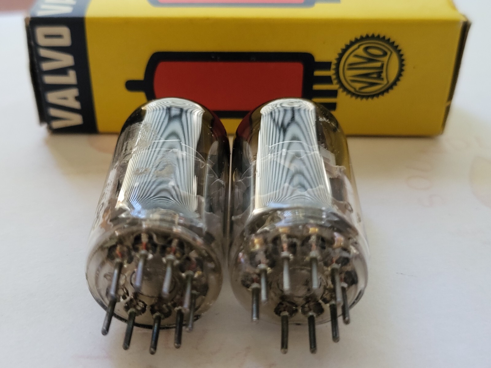 Valvo PCC88 = 7DJ8 (6DJ8 equiv.) D-getter Matched Pair – Hamburg 1959/60 DJ1
