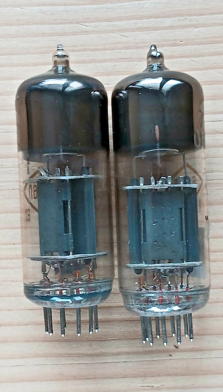 Rare! A Pair of 6N6P ( ~ ECC99 E182CC ) Same Date Vacuum Tubes. NOS. Foton. 62′.