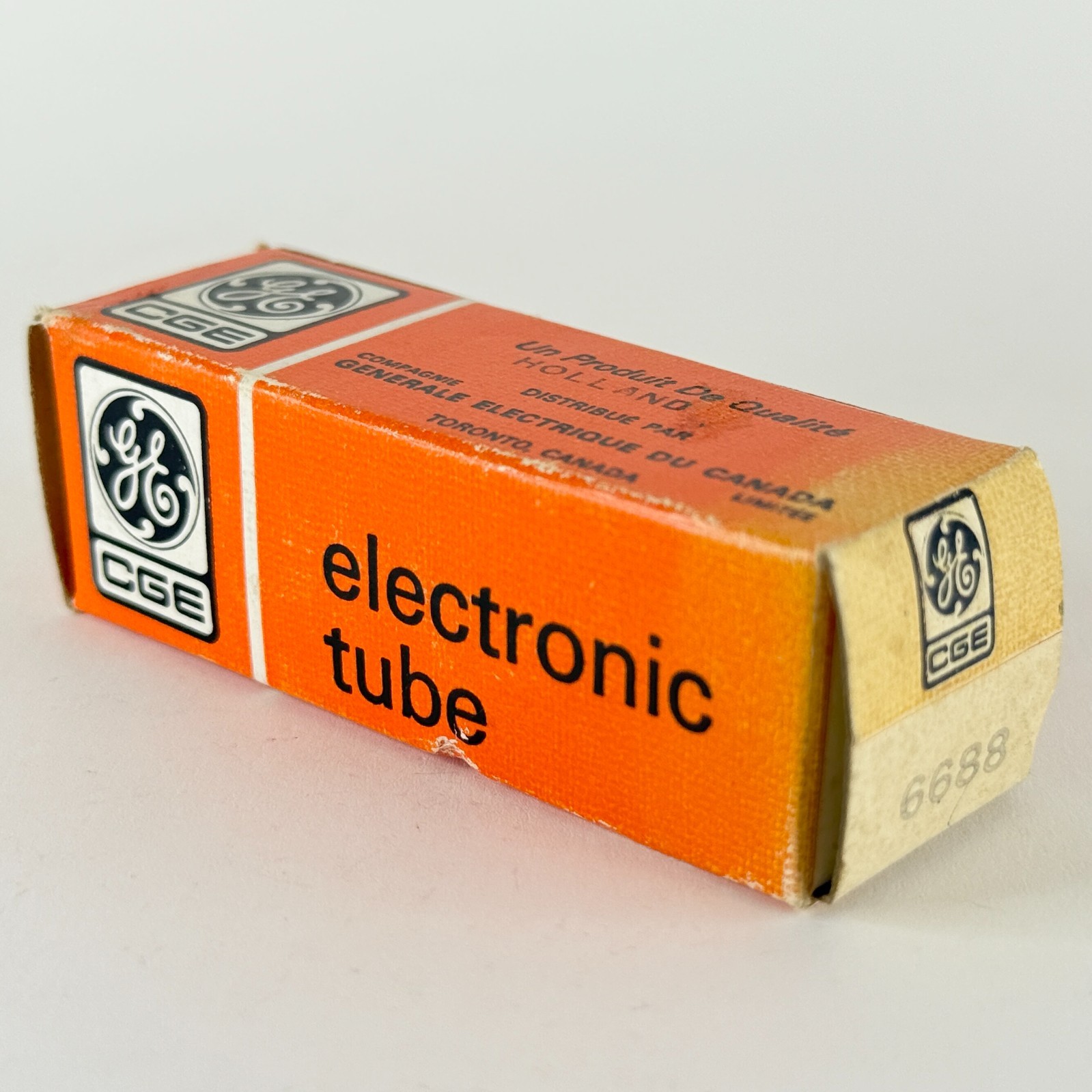 (1) Tested GE CGE 6688 Tube Gold Pins Holland with Box Date Code D4 AY