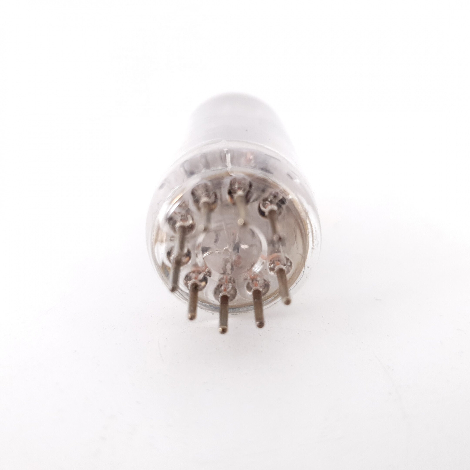 1 X 6CS7 PINNACLE TUBE. BLACK PLATES. COPPER RODS. 75/98%. 37. CH70