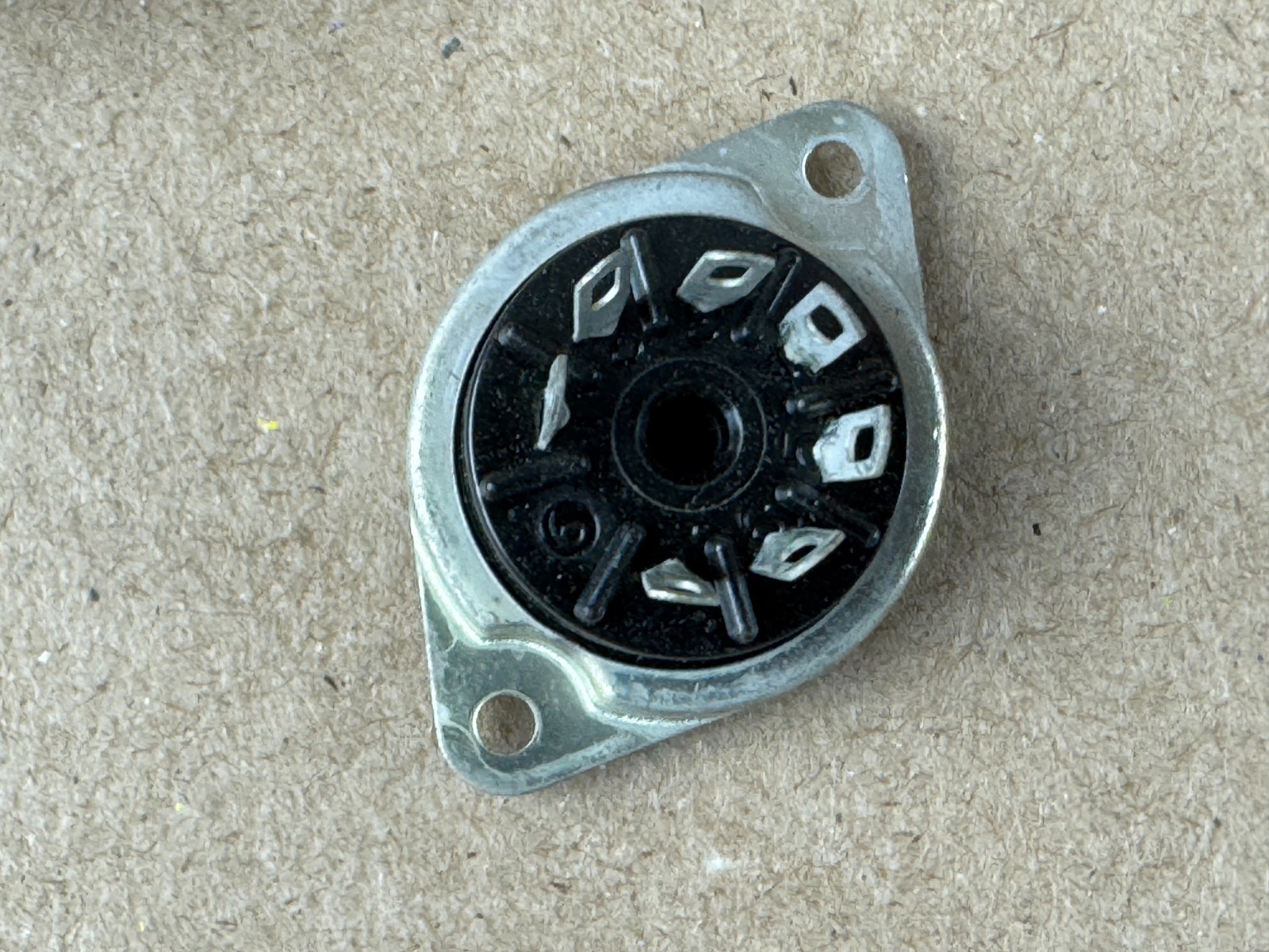 5 NOS Vintage Black Sylvania 7-Pin Vacuum Tube Sockets 28.5mm mounting (Qty)