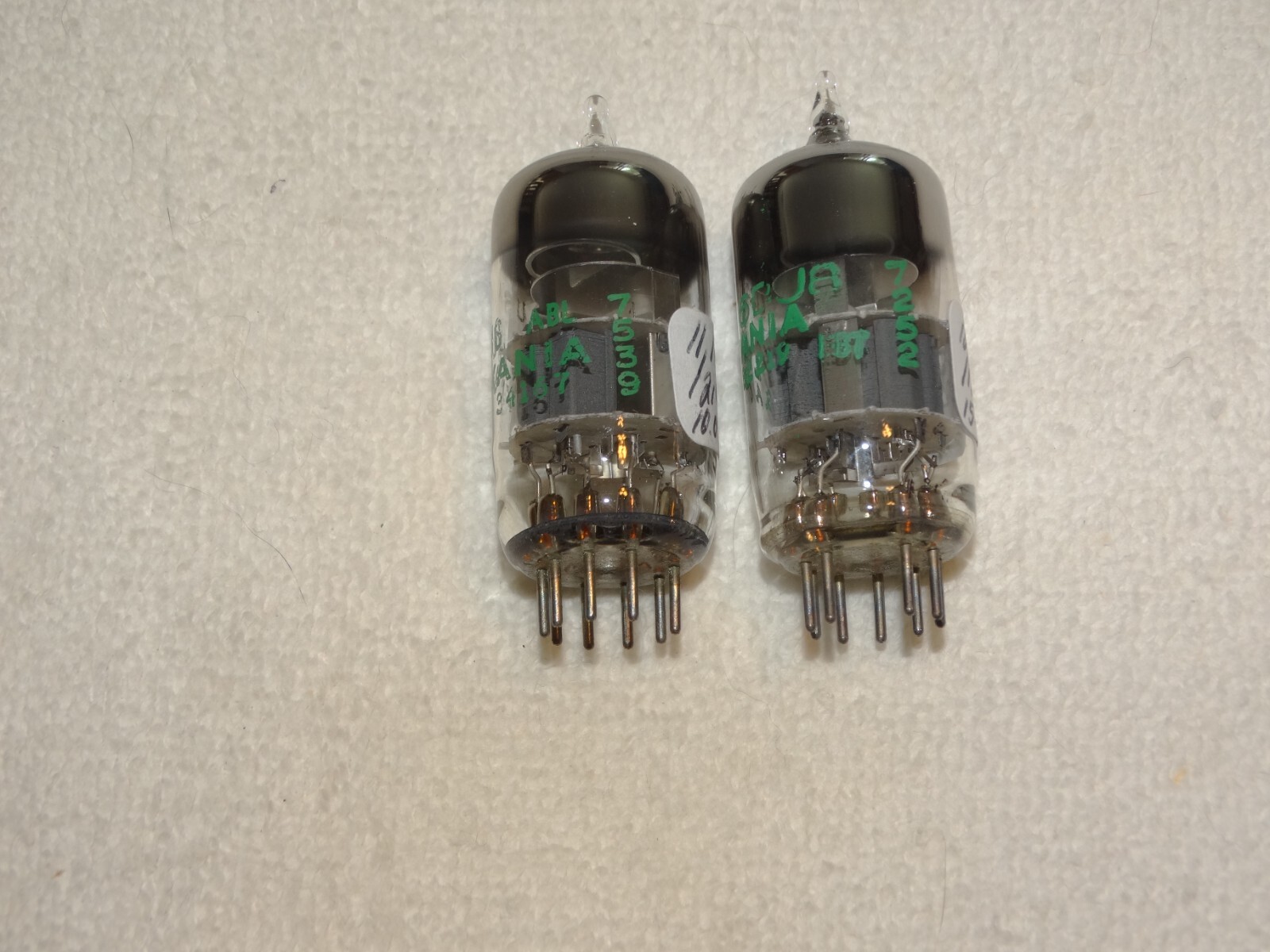 2 x JAN-6DJ8 Sylvania Tubes*Very Strong pair*Mil Specs*NOS-NIB*#3